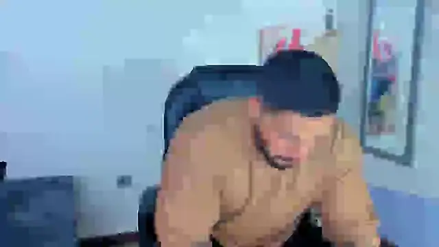 Snapshot of Cristian_Walker chatting on January 20, 10:29 am Cristian Walker online show from January 20, 10:29 am