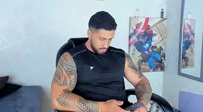 Snapshot of Cristian_Walker chatting on December 24, 10:06 pm Cristian Walker online show from December 24, 10:06 pm