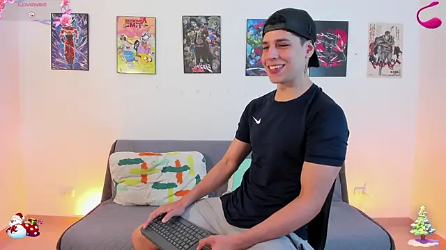 jonathanjoestar  online show from December 1, 10:02 pm