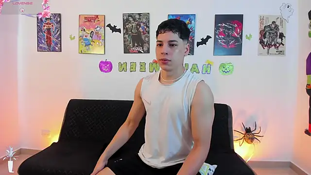 jonathanjoestar  online show from October 20, 8:02 pm