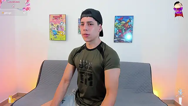 Snapshot of jonathanjoestar_ chatting on October 7, 8:35 pm jonathanjoestar online show from October 7, 8:35 pm