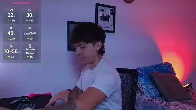 Ares Dickson online show from November 12, 8:57 pm