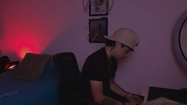Ares Dickson online show from September 20, 6:52 pm