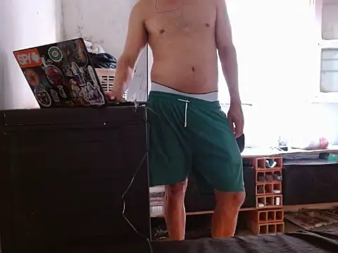 snoppie online show from June 21, 1:06 pm