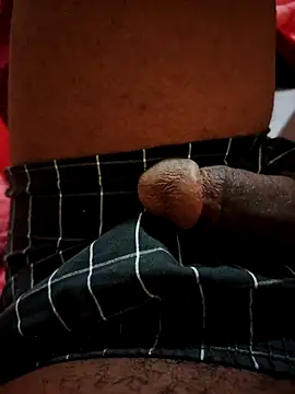 TornadoStorm35 online show from April 19, 7:05 pm