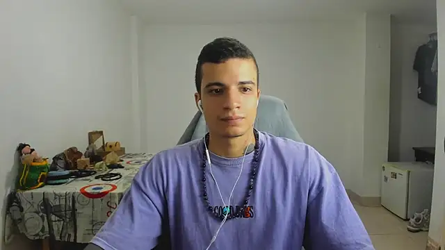 Snapshot of Balo_lovers chatting on February 7, 2:26 pm Balo lovers online show from February 7, 2:26 pm