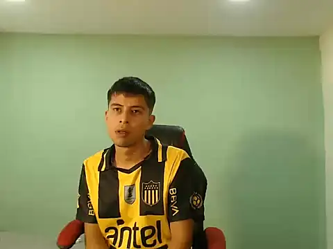 danielitopapuu online show from November 21, 2:54 am