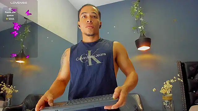Bryson Collins  online show from March 8, 11:11 am