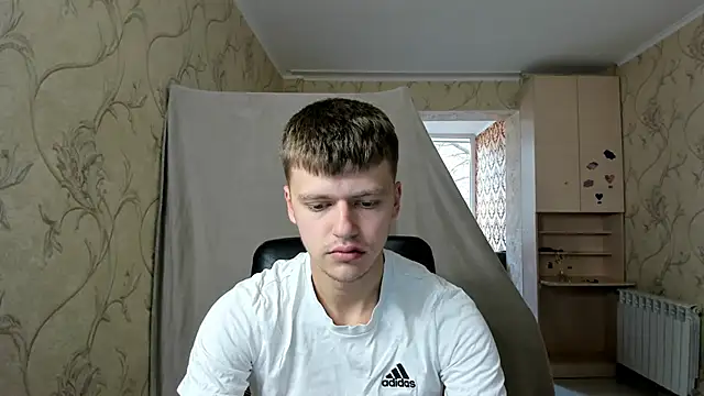 Tomas Shelbi online show from October 18, 1:05 pm