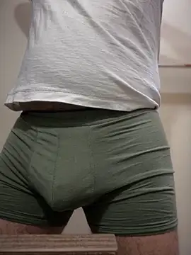 Dustin k online show from April 25, 9:34 pm