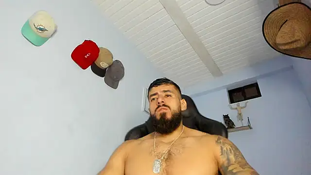 Snapshot of _Poseidon1_ chatting on October 30, 6:04 am Poseidon1 online show from October 30, 6:04 am