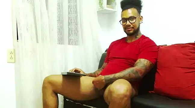 LewisStrong online show from January 18, 11:00 pm