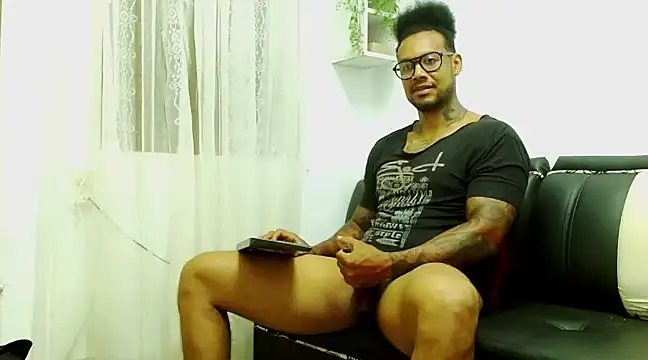 LewisStrong online show from December 9, 7:46 pm