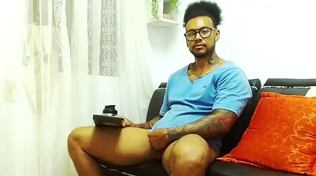LewisStrong online show from January 28, 11:17 pm