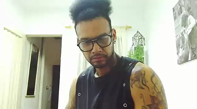 LewisStrong online show from February 3, 1:19 pm