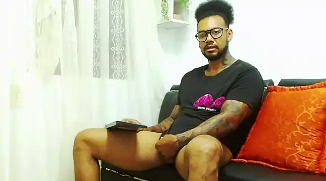 LewisStrong online show from January 25, 11:02 am