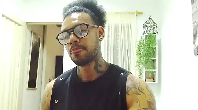 LewisStrong online show from January 31, 7:18 pm