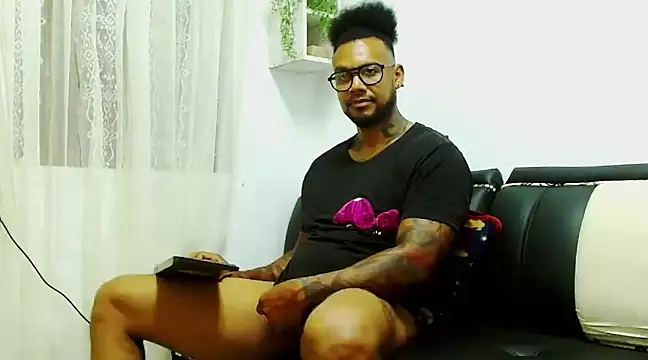 LewisStrong online show from December 19, 10:42 pm