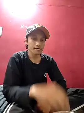 Snapshot of Indiandaddy11 chatting on February 3, 7:00 pm Indiandaddy11 online show from February 3, 7:00 pm