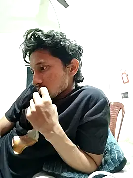 Snapshot of Indiandaddy11 chatting on February 18, 2:59 pm Indiandaddy11 online show from February 18, 2:59 pm