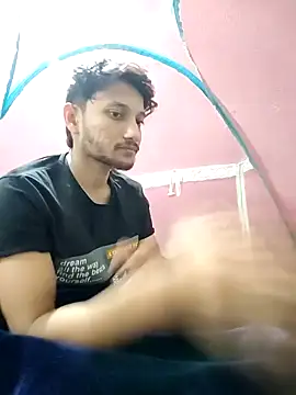 Snapshot of Indiandaddy11 chatting on December 11, 5:32 pm Indiandaddy11 online show from December 11, 5:32 pm