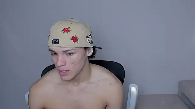 laurent nova online show from December 15, 5:54 pm