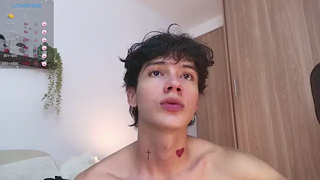 badboy one  online show from September 12, 10:43 pm