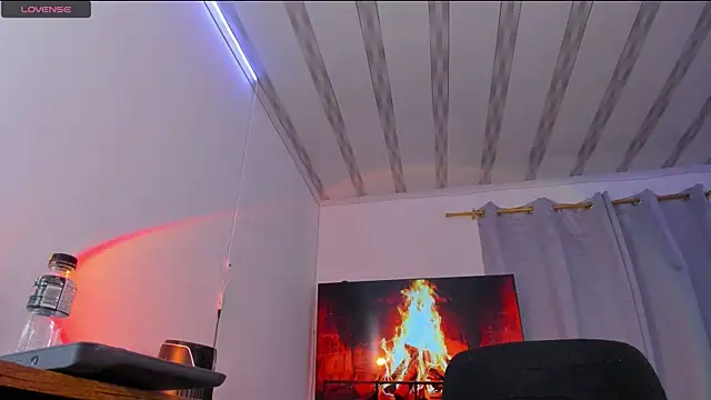 Snapshot of bower_and_colucci chatting on October 19, 1:54 am bower and colucci online show from October 19, 1:54 am