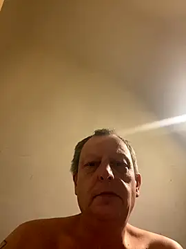 chubbybear2cum online show from October 18, 3:11 am