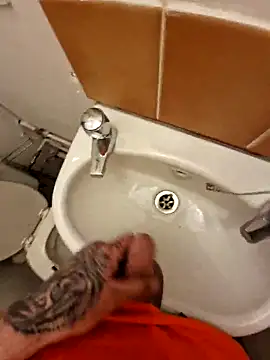 jonjon6578 online show from March 7, 8:11 pm