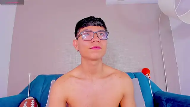 Snapshot of CodyTwink chatting on March 11, 2:51 pm CodyTwink online show from March 11, 2:51 pm