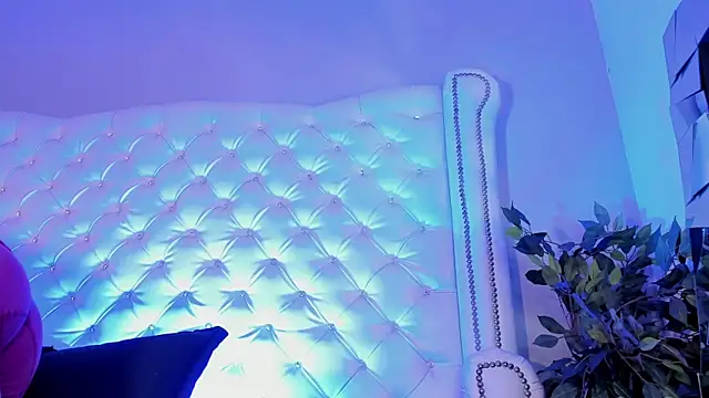 Karimferrer online show from December 19, 7:44 pm