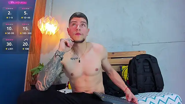 Snapshot of french_sexx chatting on January 29, 1:16 am french sexx online show from January 29, 1:16 am