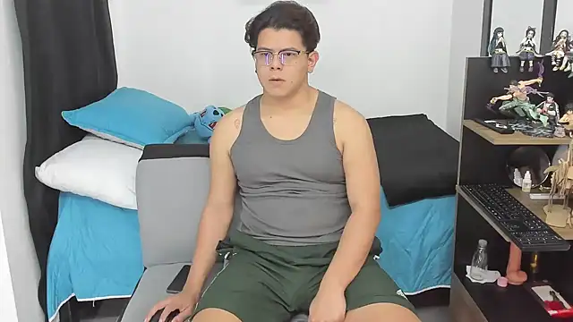 Snapshot of Siul_bigboy chatting on September 15, 1:56 pm Siul bigboy online show from September 15, 1:56 pm