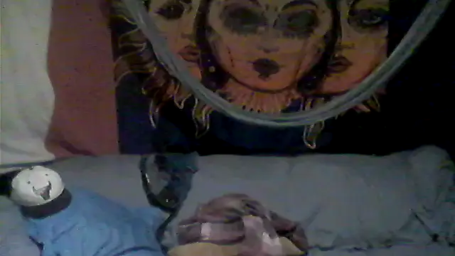 Gillygilly76 online show from March 26, 4:16 am