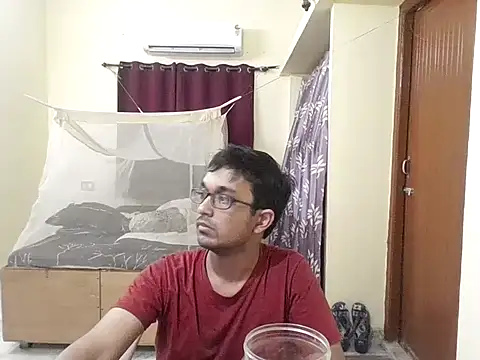 THE NAKED BOY online show from May 20, 12:55 pm
