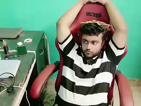 Snapshot of telugu_boy_ chatting on October 17, 3:54 am telugu boy online show from October 17, 3:54 am