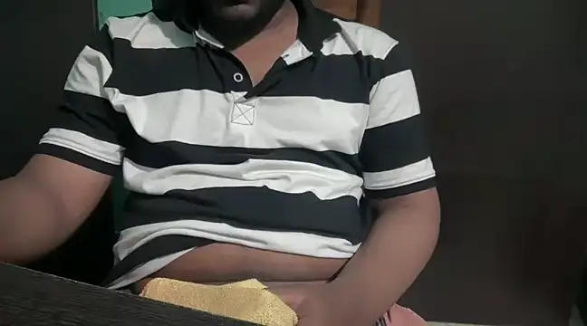 Snapshot of telugu_boy_ chatting on December 22, 12:38 pm telugu boy online show from December 22, 12:38 pm
