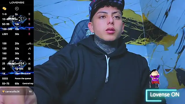 Snapshot of Kevin22_222 chatting on October 18, 6:51 am Kevin22 222 online show from October 18, 6:51 am