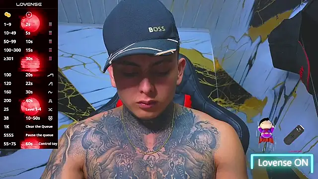 Snapshot of Kevin22_222 chatting on October 23, 7:23 am Kevin22 222 online show from October 23, 7:23 am