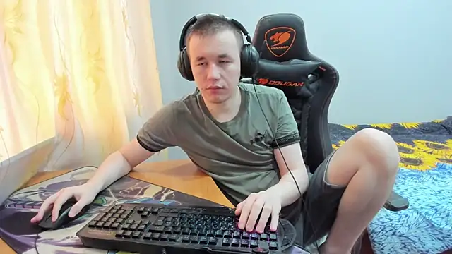 iliaskrislove online show from October 19, 6:07 am