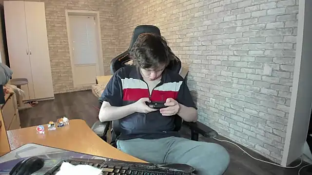 Snapshot of iliaskrislove chatting on March 23, 2:15 am iliaskrislove online show from March 23, 2:15 am
