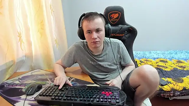 iliaskrislove online show from October 16, 4:09 am