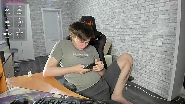 Snapshot of iliaskrislove chatting on February 15, 1:54 am iliaskrislove online show from February 15, 1:54 am