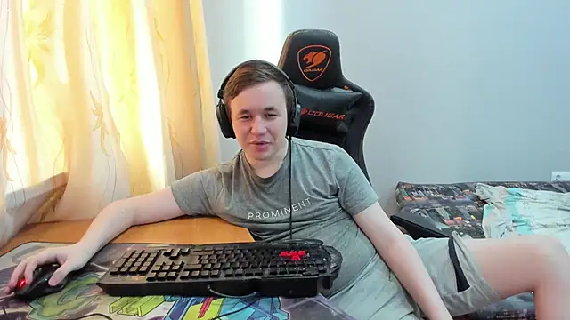 iliaskrislove online show from June 25, 3:53 am
