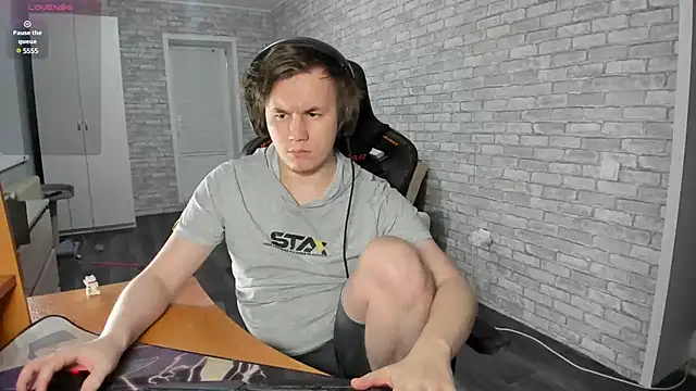 Snapshot of iliaskrislove chatting on February 1, 6:29 pm iliaskrislove online show from February 1, 6:29 pm