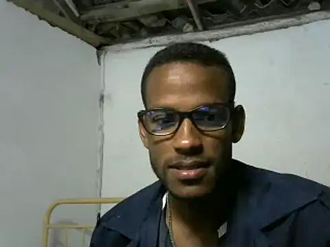 Snapshot of michel_sc chatting on February 24, 6:27 am michel sc online show from February 24, 6:27 am