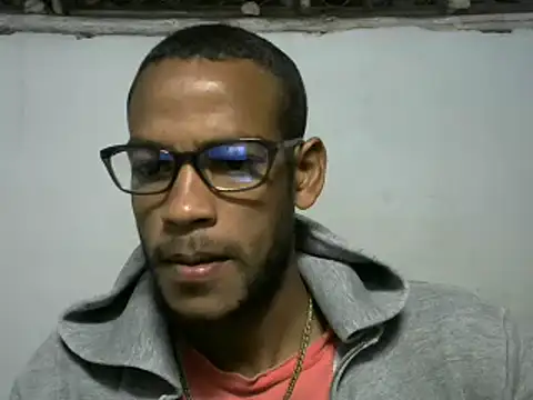 Snapshot of michel_sc chatting on January 26, 8:25 am michel sc online show from January 26, 8:25 am