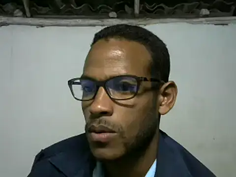 Snapshot of michel_sc chatting on February 12, 6:19 am michel sc online show from February 12, 6:19 am