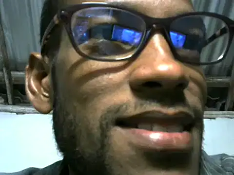 Snapshot of michel_sc chatting on March 4, 9:29 am michel sc online show from March 4, 9:29 am